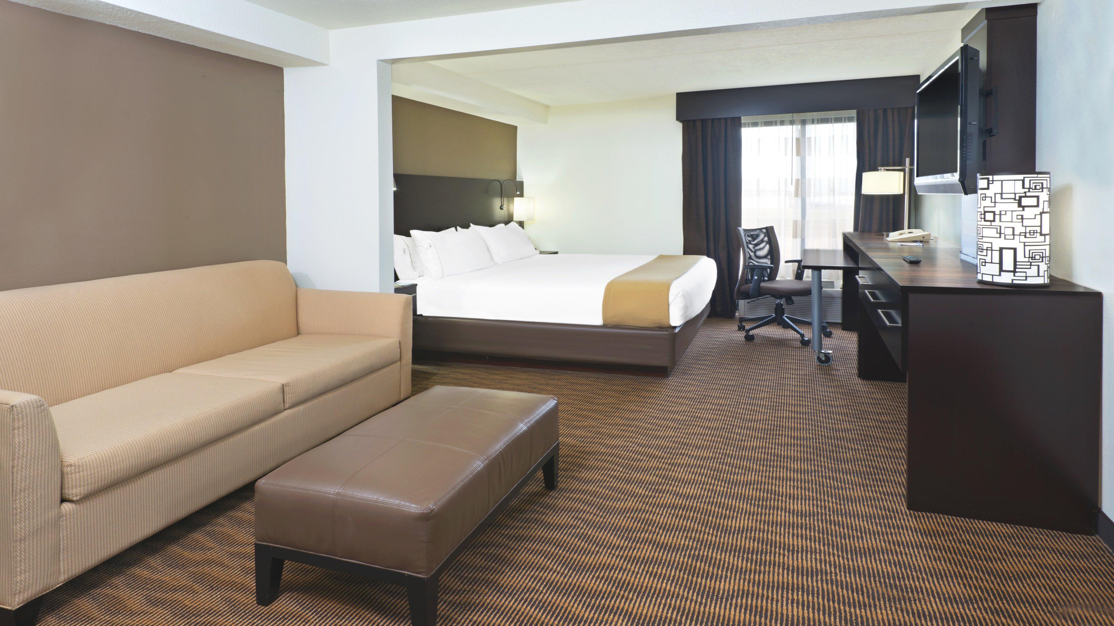 Holiday Inn Express Hotel & Suites Colby By Ihg Eksteriør billede