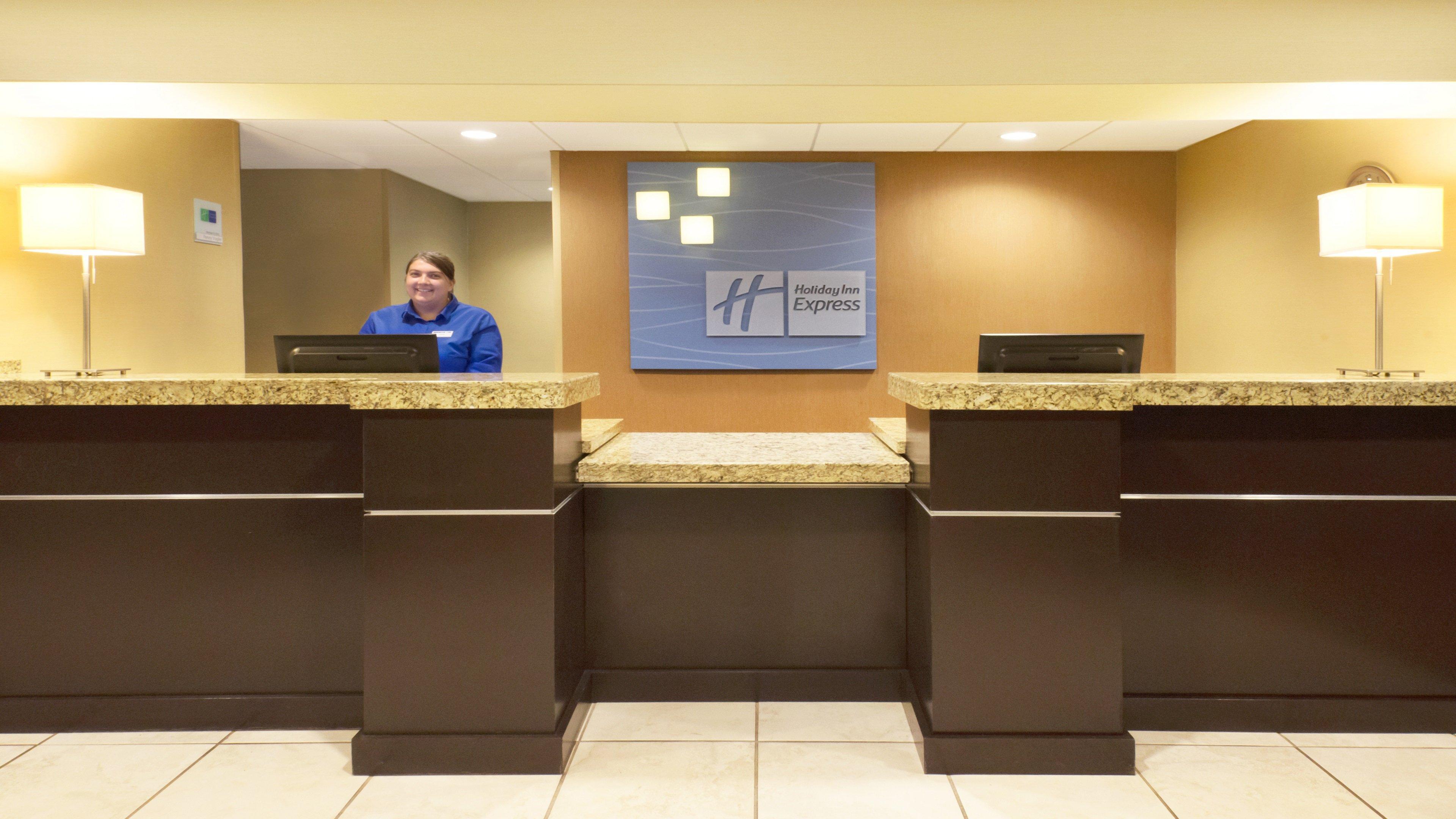 Holiday Inn Express Hotel & Suites Colby By Ihg Eksteriør billede